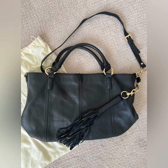 G.I.L.I. Black Pebbled Grain Leather Roma Handbag Purse Bag Fringe Gold Hardware - Picture 2 of 10